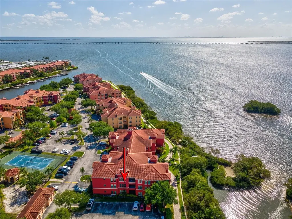 2731 Via Capri Clearwater FL 33764