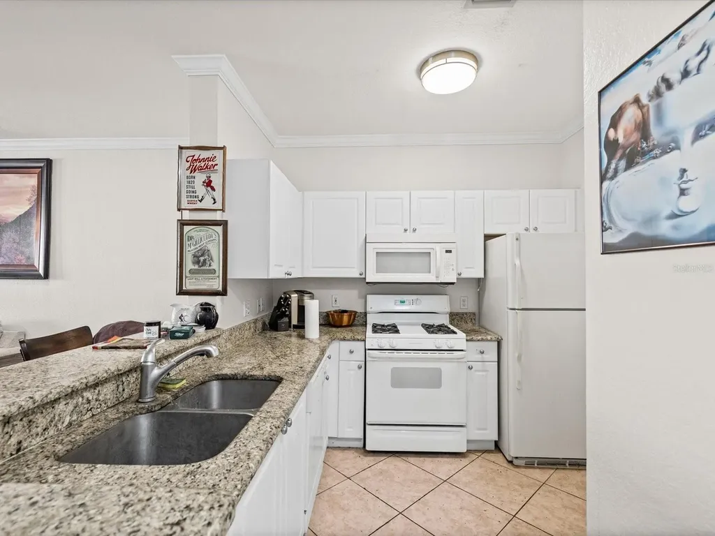 2731 Via Capri Clearwater FL 33764