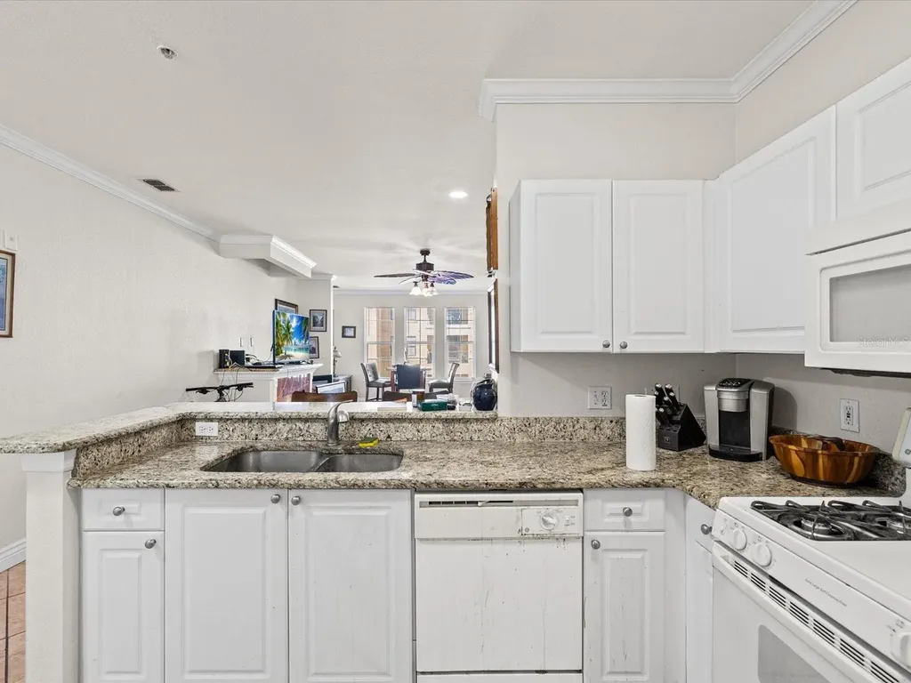 2731 Via Capri Clearwater FL 33764