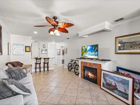 2731 Via Capri Clearwater FL 33764