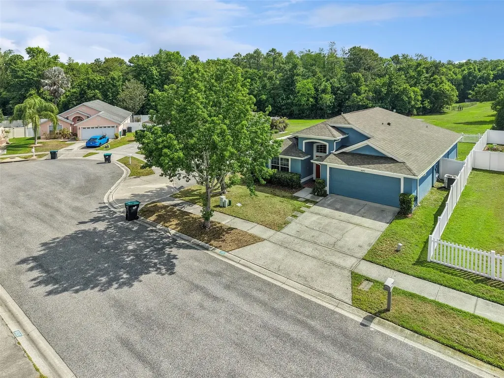 309 Freshwater Court Orlando FL 32825