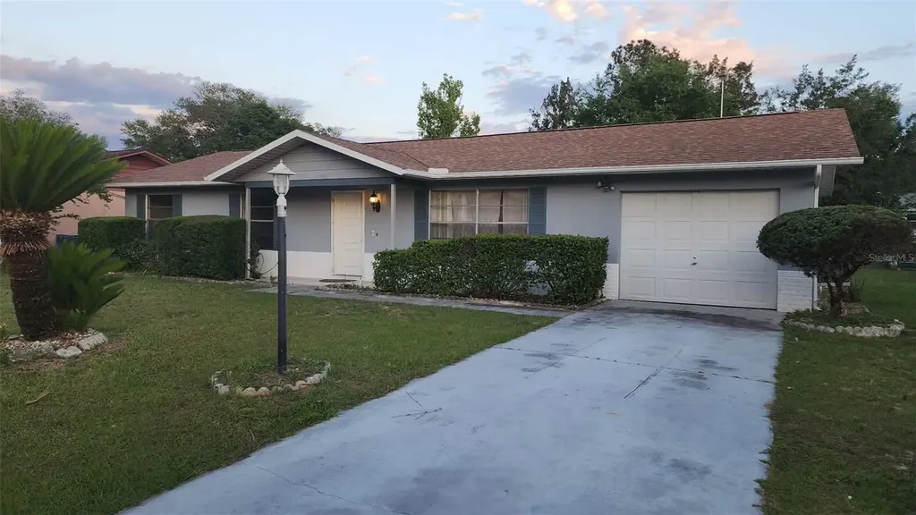 62 Silver Lane Ocala FL 34472