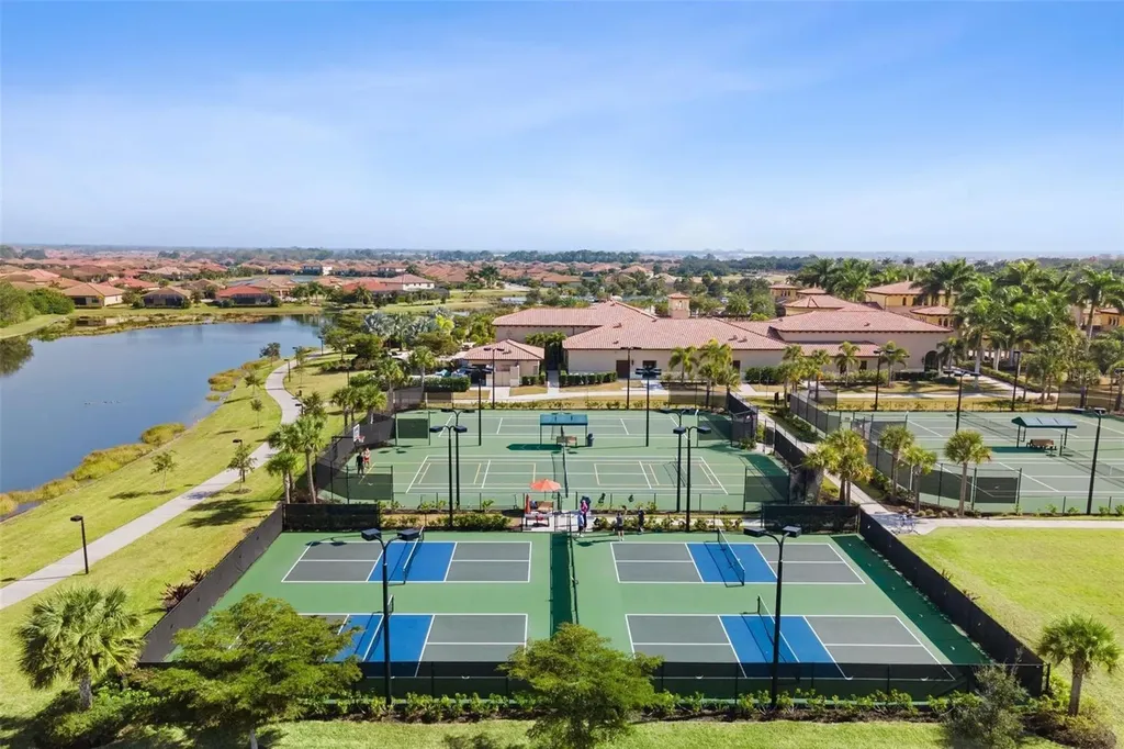 20120 Ragazza Circle Venice FL 34293