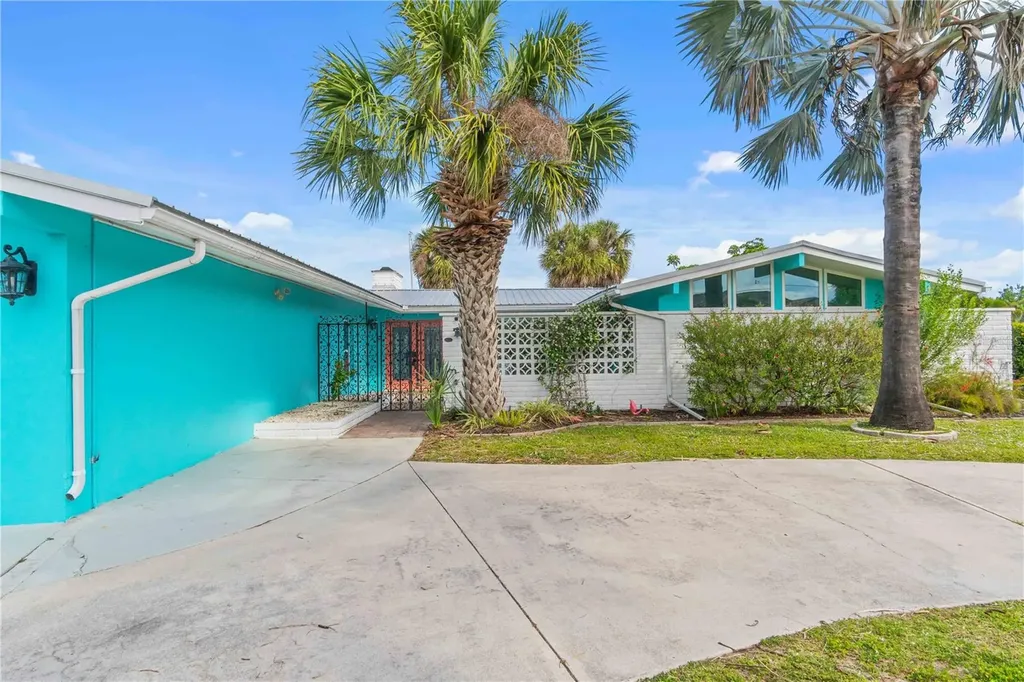 1960 W Marion Avenue Punta Gorda FL 33950