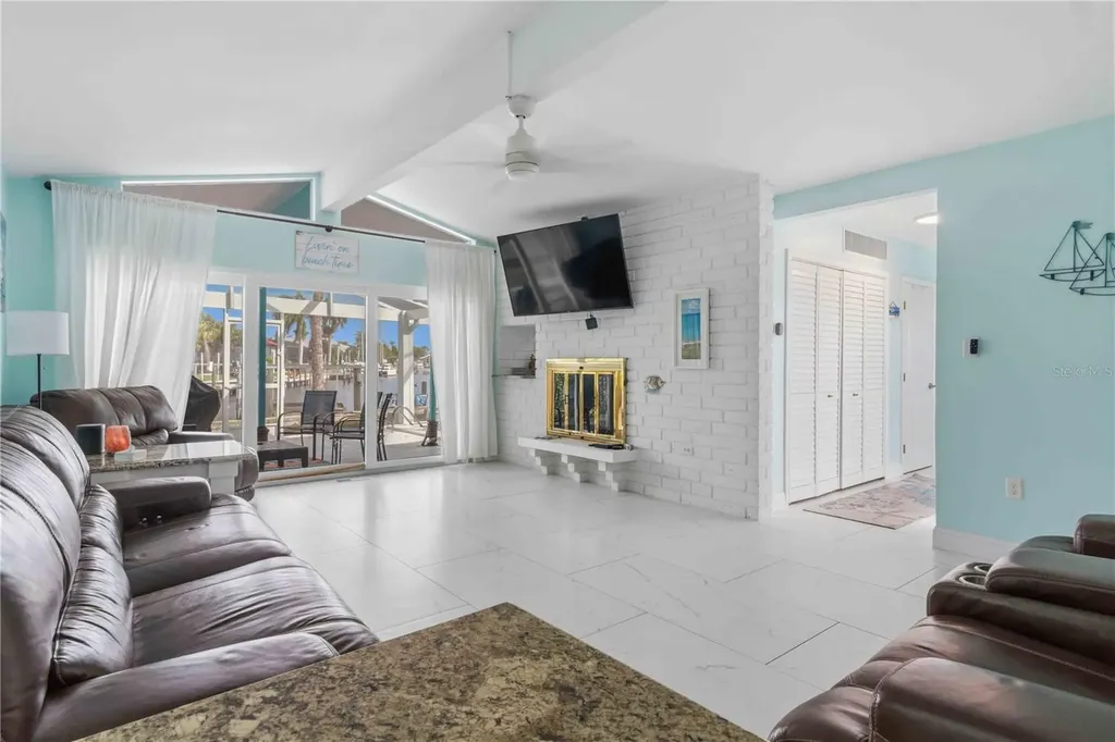 1960 W Marion Avenue Punta Gorda FL 33950