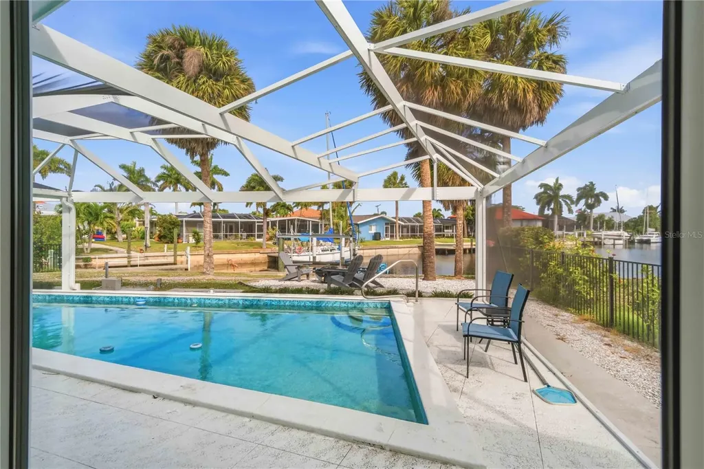 1960 W Marion Avenue Punta Gorda FL 33950