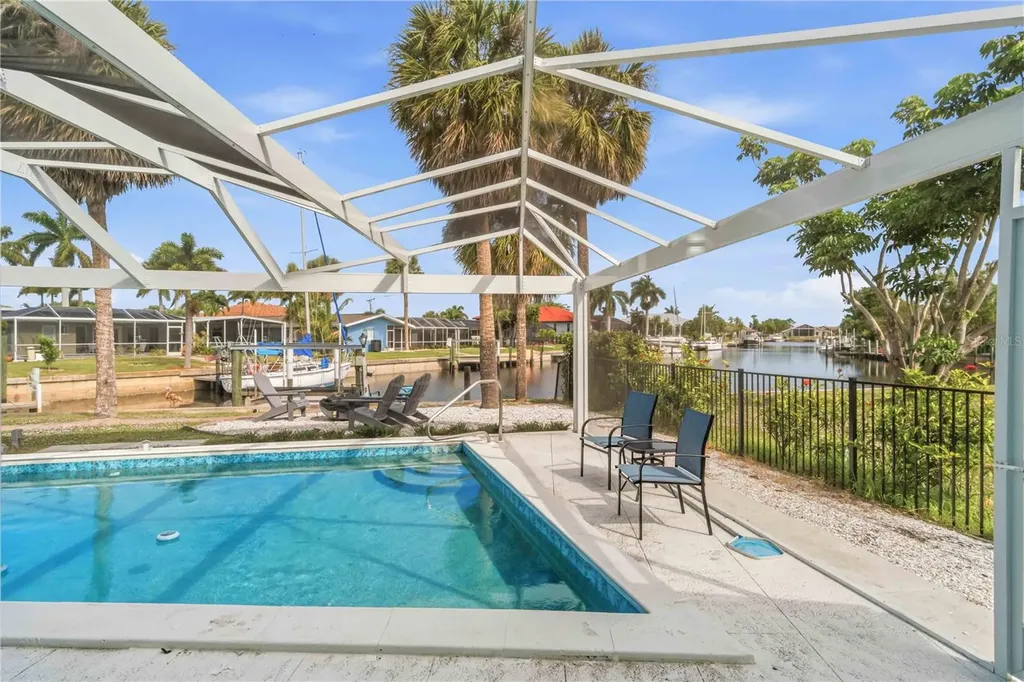 1960 W Marion Avenue Punta Gorda FL 33950