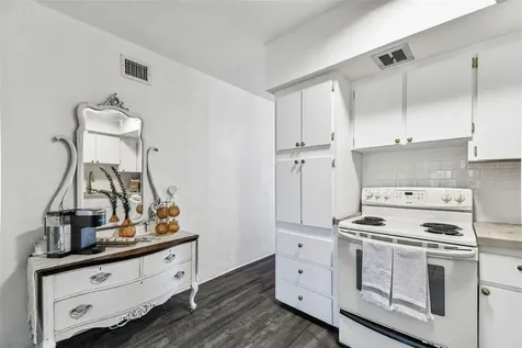 5861 42nd Terrace N Kenneth City FL 33709