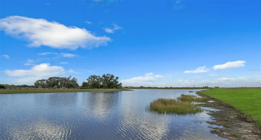 2644 Waterfront Circle Sarasota FL 34240