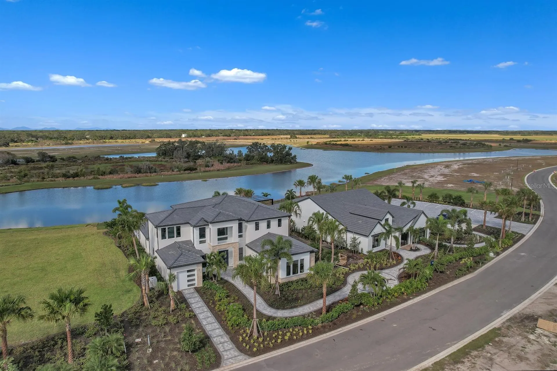 2644 Waterfront Circle Sarasota FL 34240
