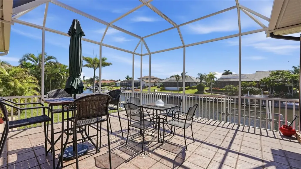 324 Oakwood Circle Englewood FL 34223