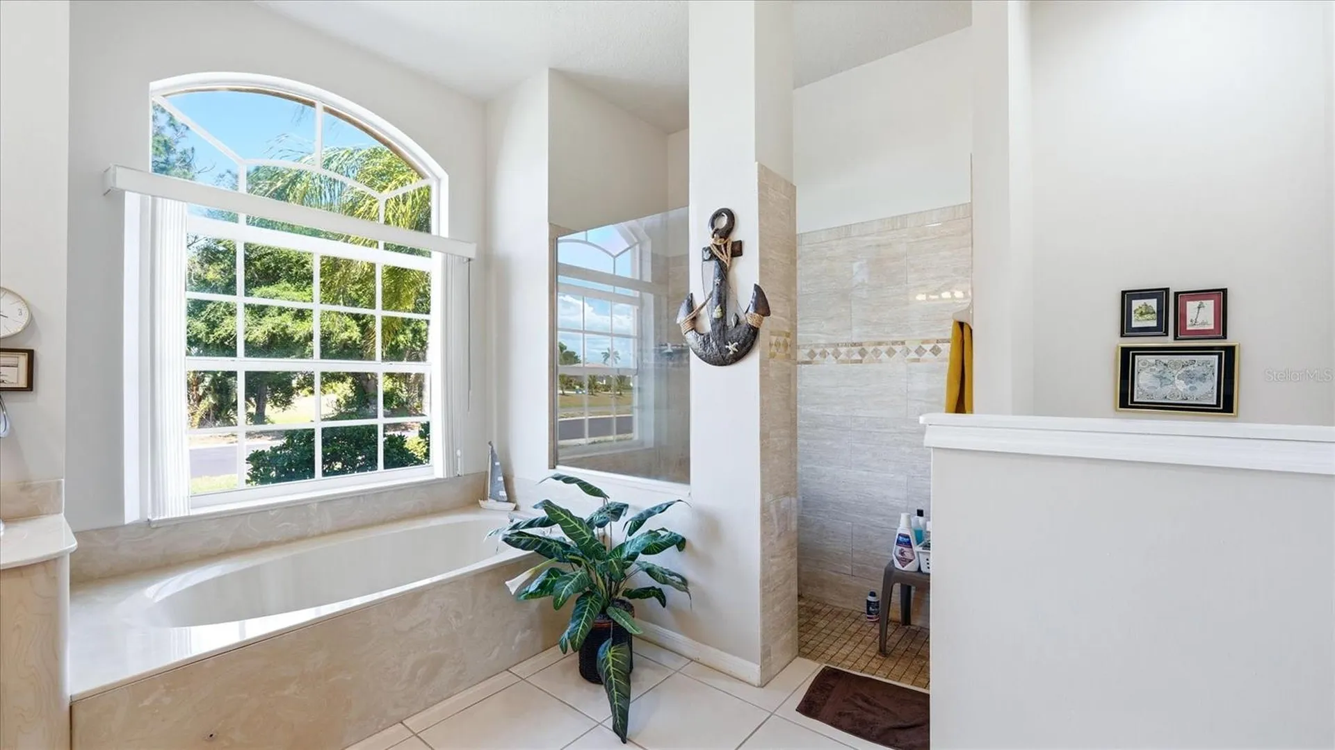 324 Oakwood Circle Englewood FL 34223