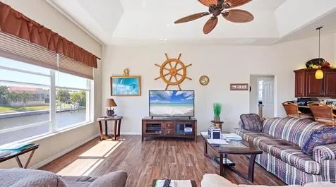 324 Oakwood Circle Englewood FL 34223