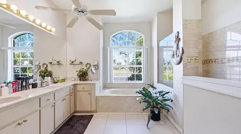324 Oakwood Circle Englewood FL 34223