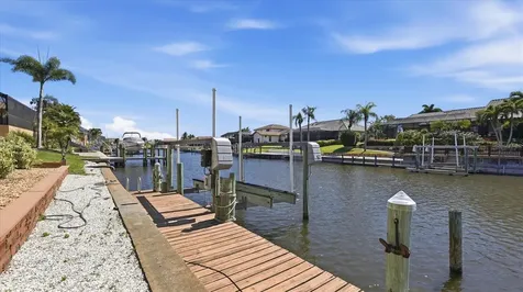324 Oakwood Circle Englewood FL 34223