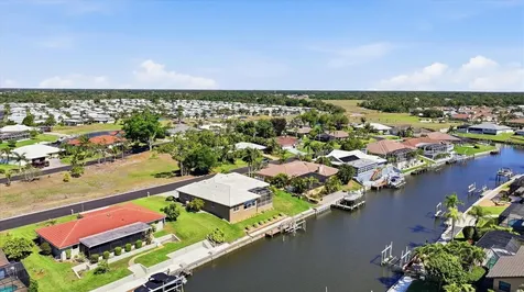 324 Oakwood Circle Englewood FL 34223