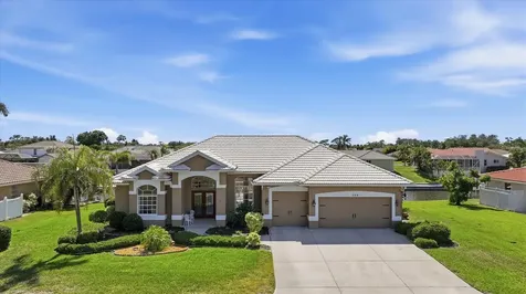 324 Oakwood Circle Englewood FL 34223