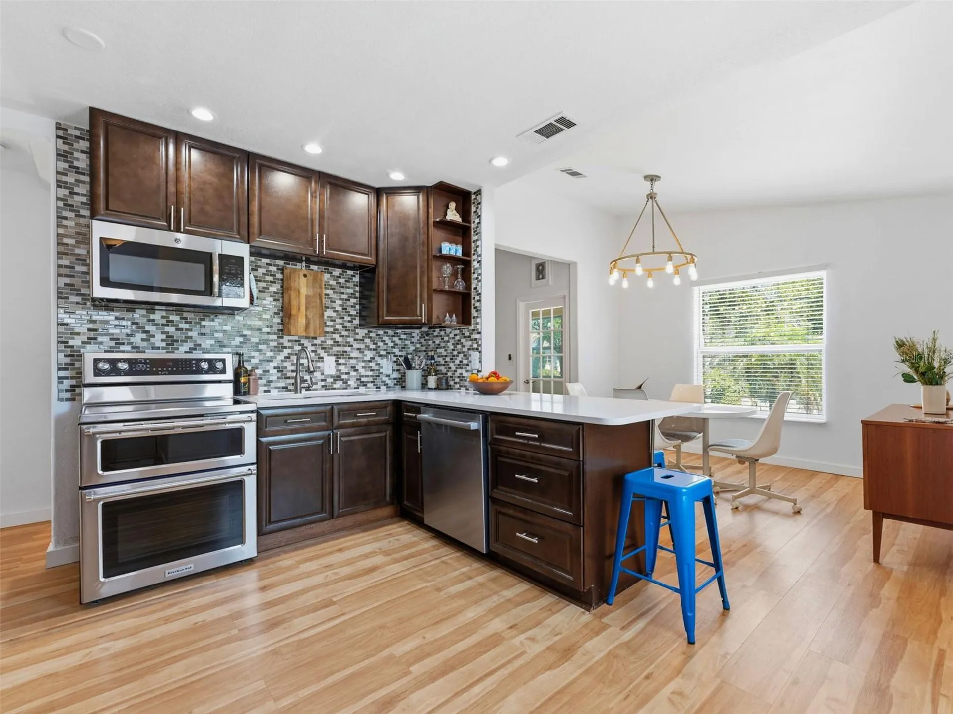 2005 3rd Street S St Petersburg FL 33705