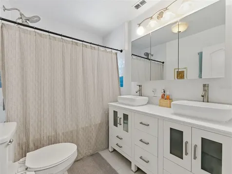 2005 3rd Street S St Petersburg FL 33705