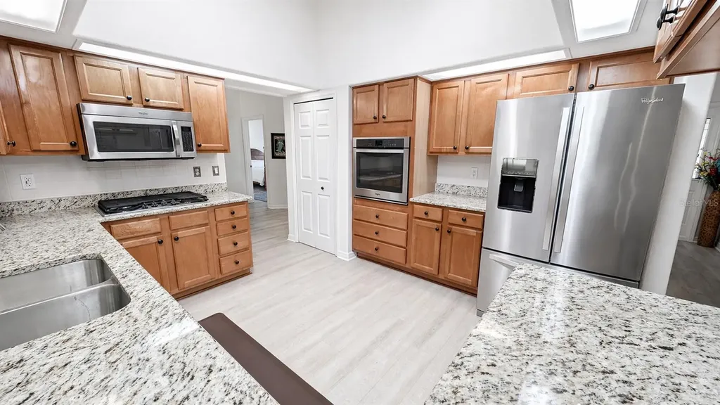 5277 Indian Ocean Loop Tavares FL 32778