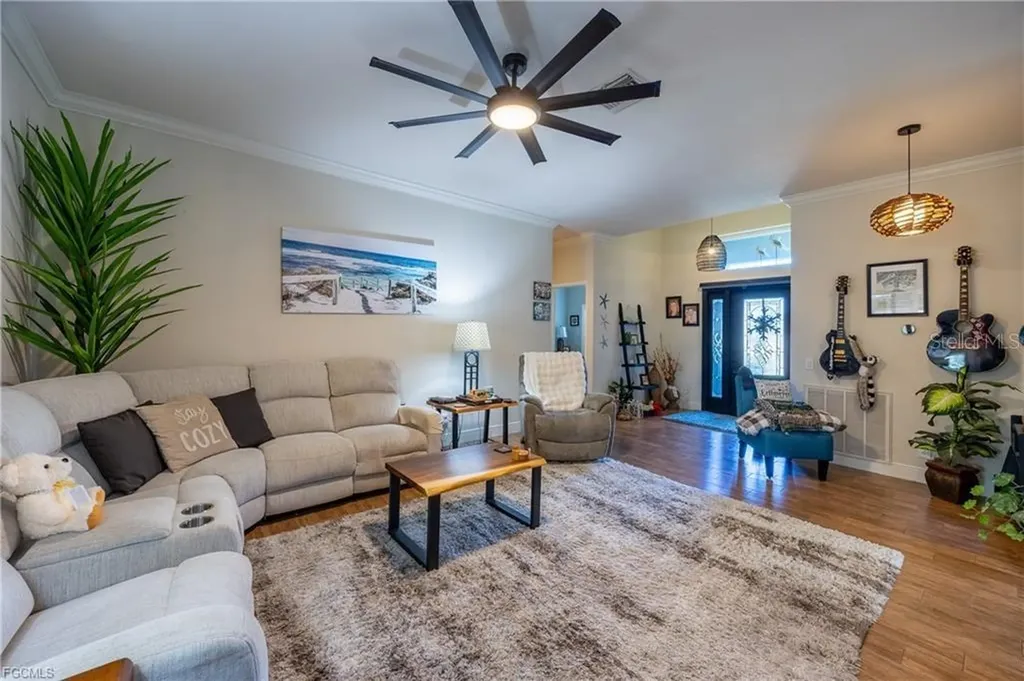 2128 Cape Heather Circle Cape Coral FL 33991