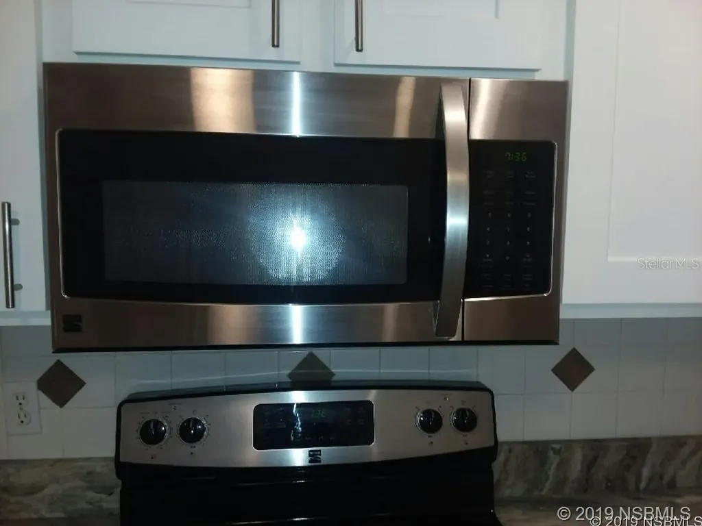 572 Palm Drive New Smyrna Beach FL 32168