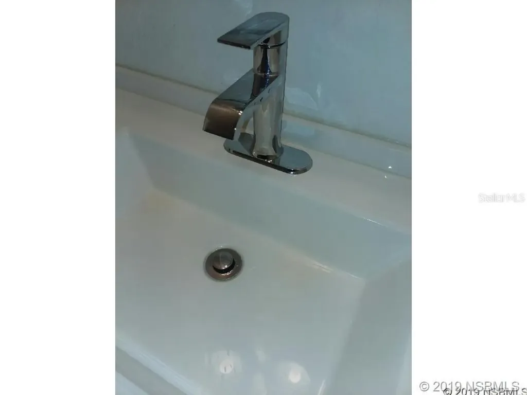 572 Palm Drive New Smyrna Beach FL 32168