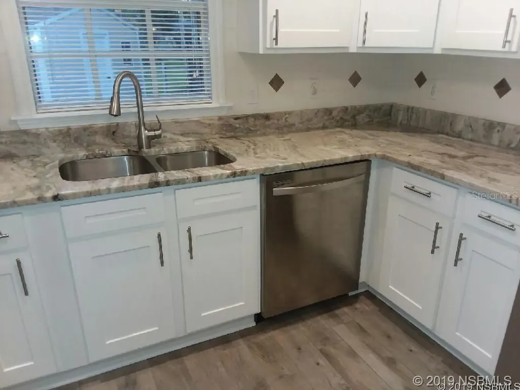 572 Palm Drive New Smyrna Beach FL 32168