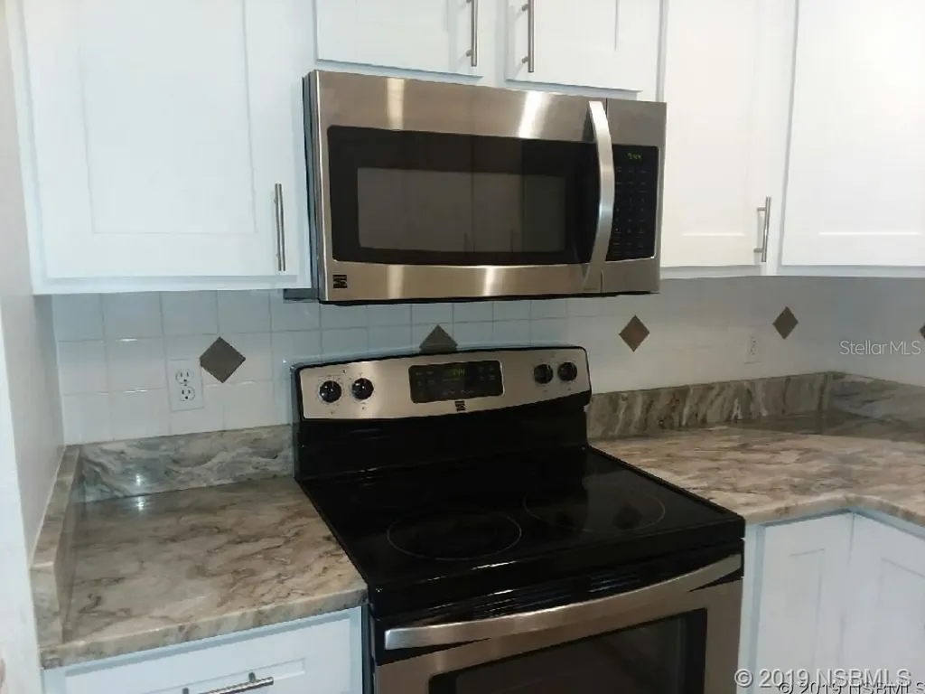 572 Palm Drive New Smyrna Beach FL 32168