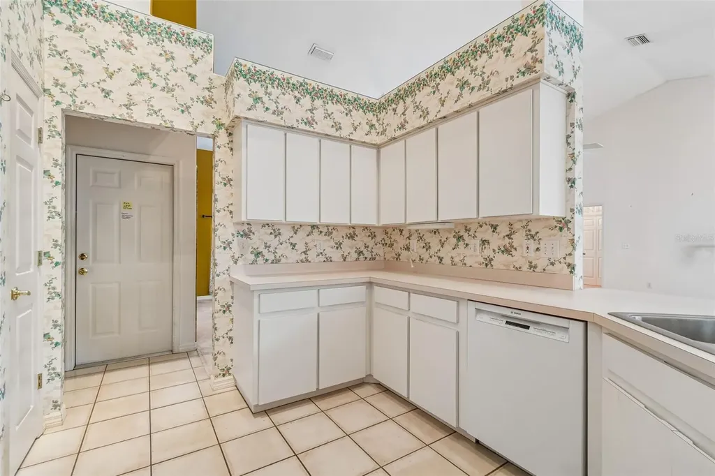 1336 Waterwood Drive Lutz FL 33559