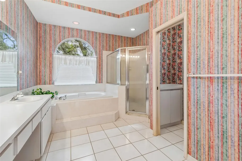 1336 Waterwood Drive Lutz FL 33559