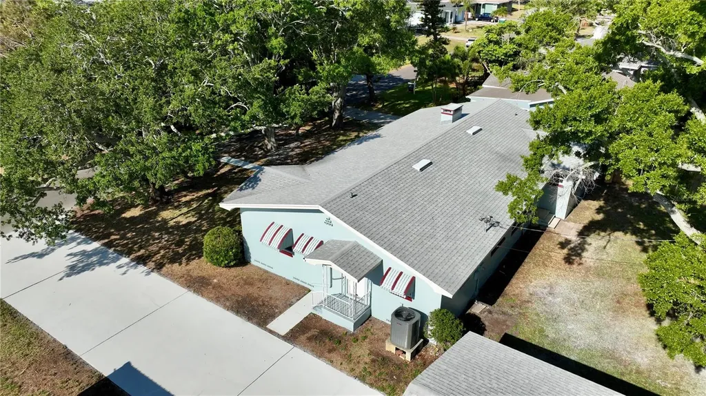 4725 Del Rio Way S Gulfport FL 33711