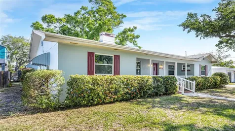 4725 Del Rio Way S Gulfport FL 33711