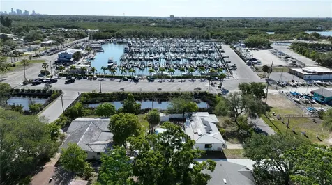 4725 Del Rio Way S Gulfport FL 33711