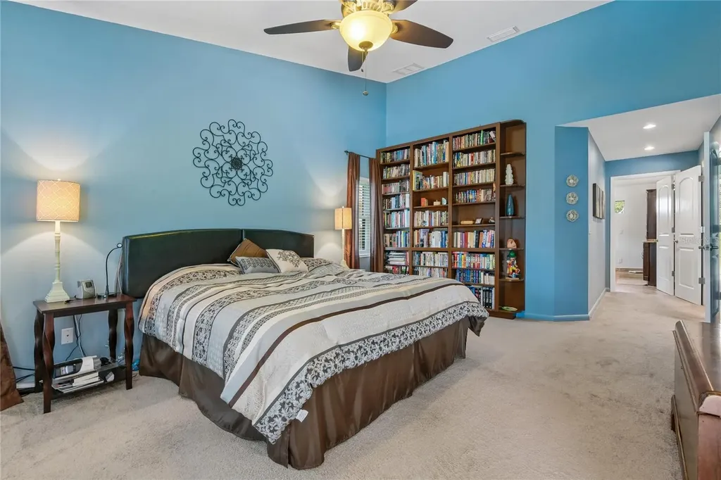 1215 Huntington Lane Safety Harbor FL 34695