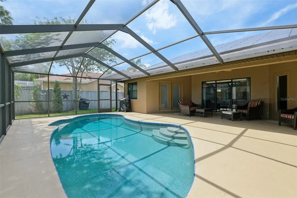 1215 Huntington Lane Safety Harbor FL 34695