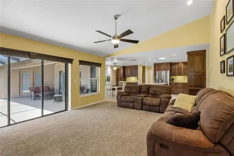 1215 Huntington Lane Safety Harbor FL 34695