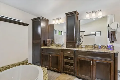 1215 Huntington Lane Safety Harbor FL 34695
