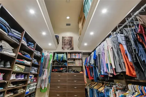 1215 Huntington Lane Safety Harbor FL 34695