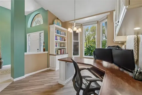 1215 Huntington Lane Safety Harbor FL 34695