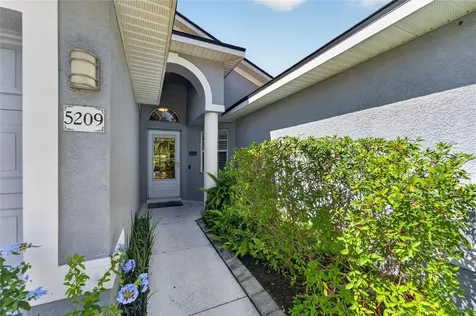 5209 Lansdowne Way Palmetto FL 34221