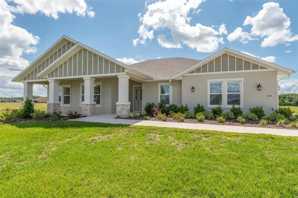 1929 NW 85th Loop Ocala FL 34475