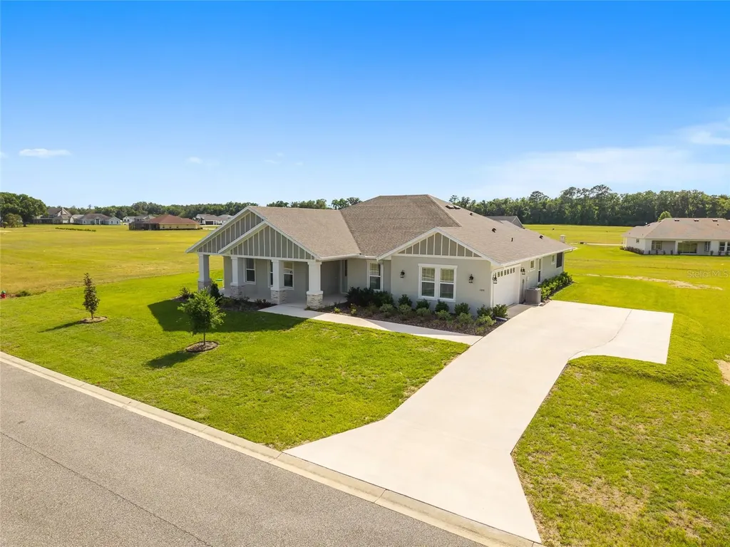1929 NW 85th Loop Ocala FL 34475
