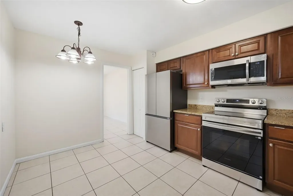 15602 Farnsworth Lane Tampa FL 33624