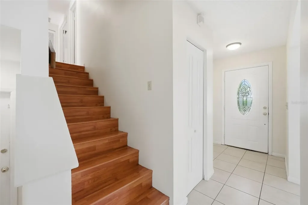 15602 Farnsworth Lane Tampa FL 33624