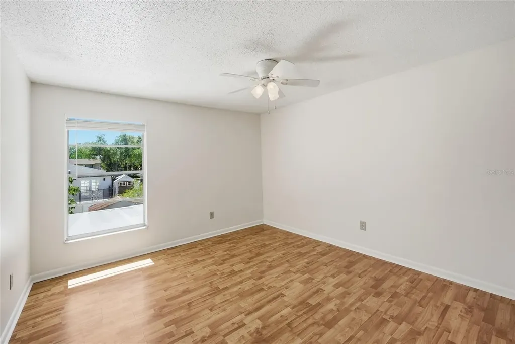 15602 Farnsworth Lane Tampa FL 33624