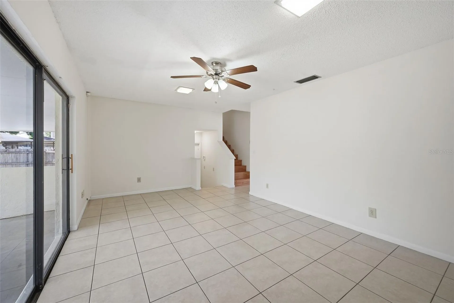 15602 Farnsworth Lane Tampa FL 33624