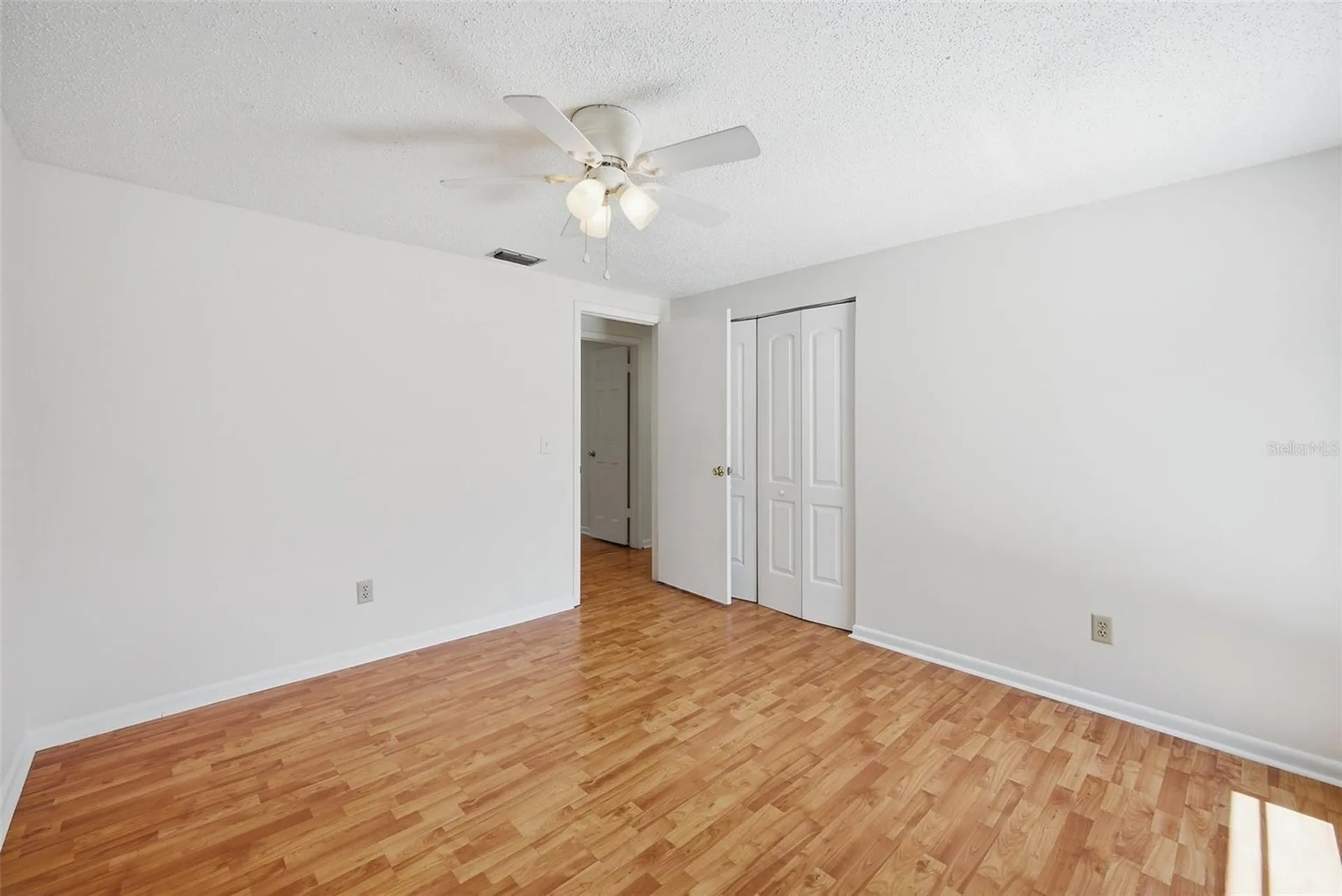 15602 Farnsworth Lane Tampa FL 33624