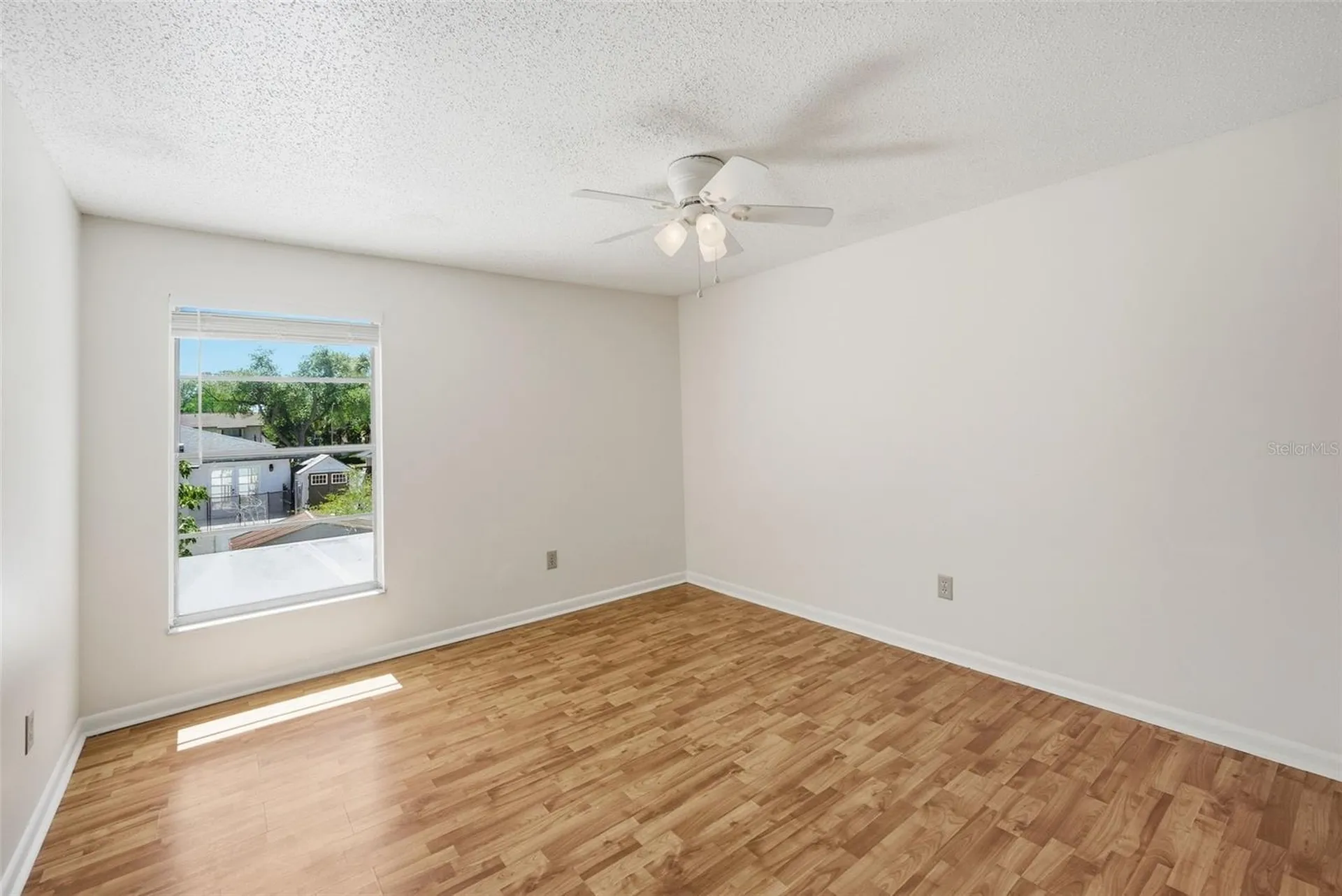 15602 Farnsworth Lane Tampa FL 33624