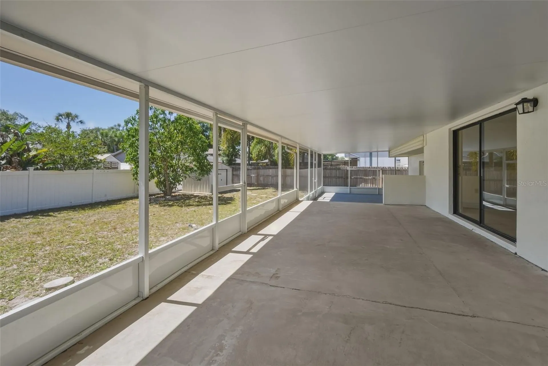 15602 Farnsworth Lane Tampa FL 33624